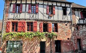 Grande Maison Pour 8 Personnes - Bourg De Meyssac